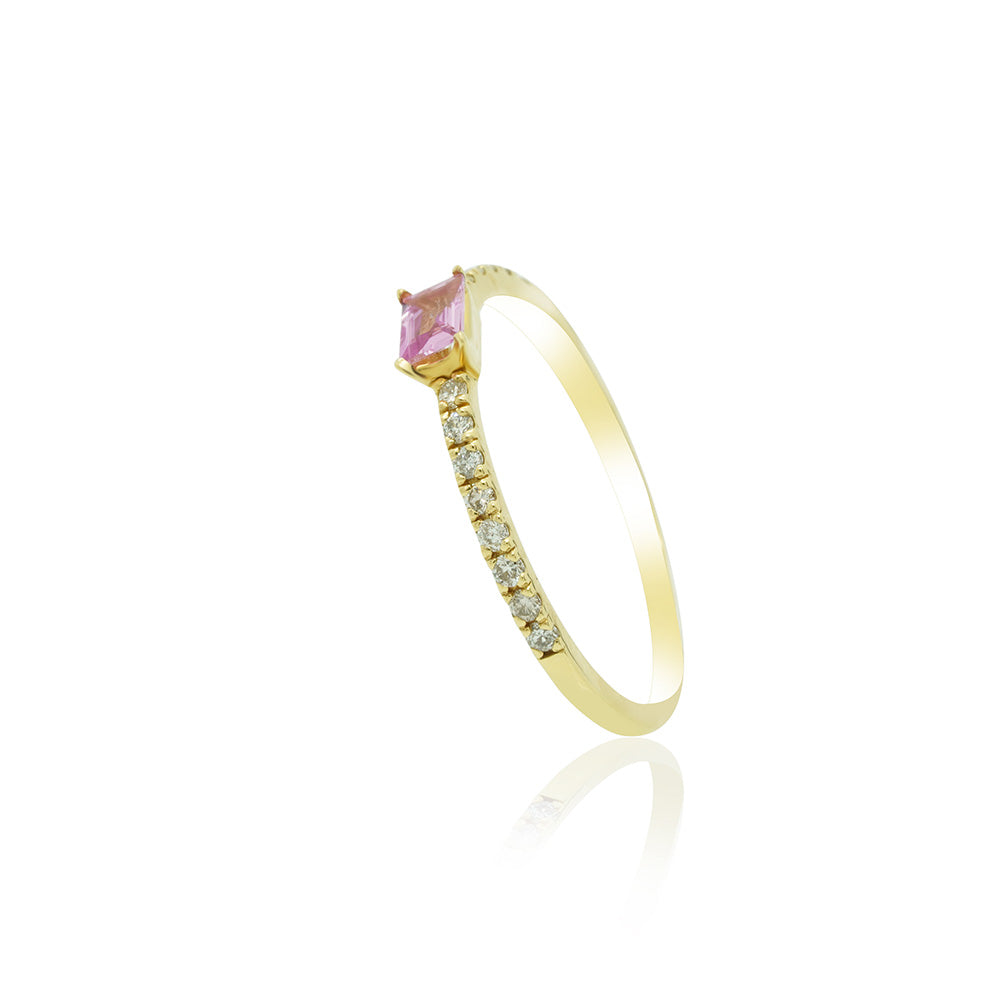 Pink Sapphire 18K Gold Ring
